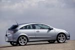 Opel Astra GTC 2005 года